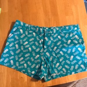 Size 14, BCG pineapple patterned shorts
